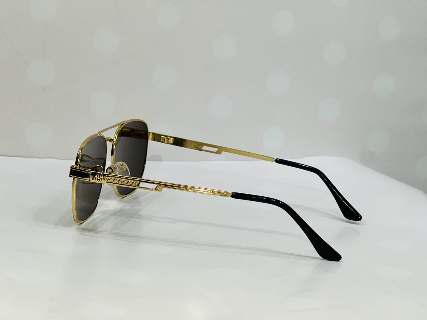 🔥 Premium Rimless Rectangle Sunglasses – Unisex UV400 Summer Shades