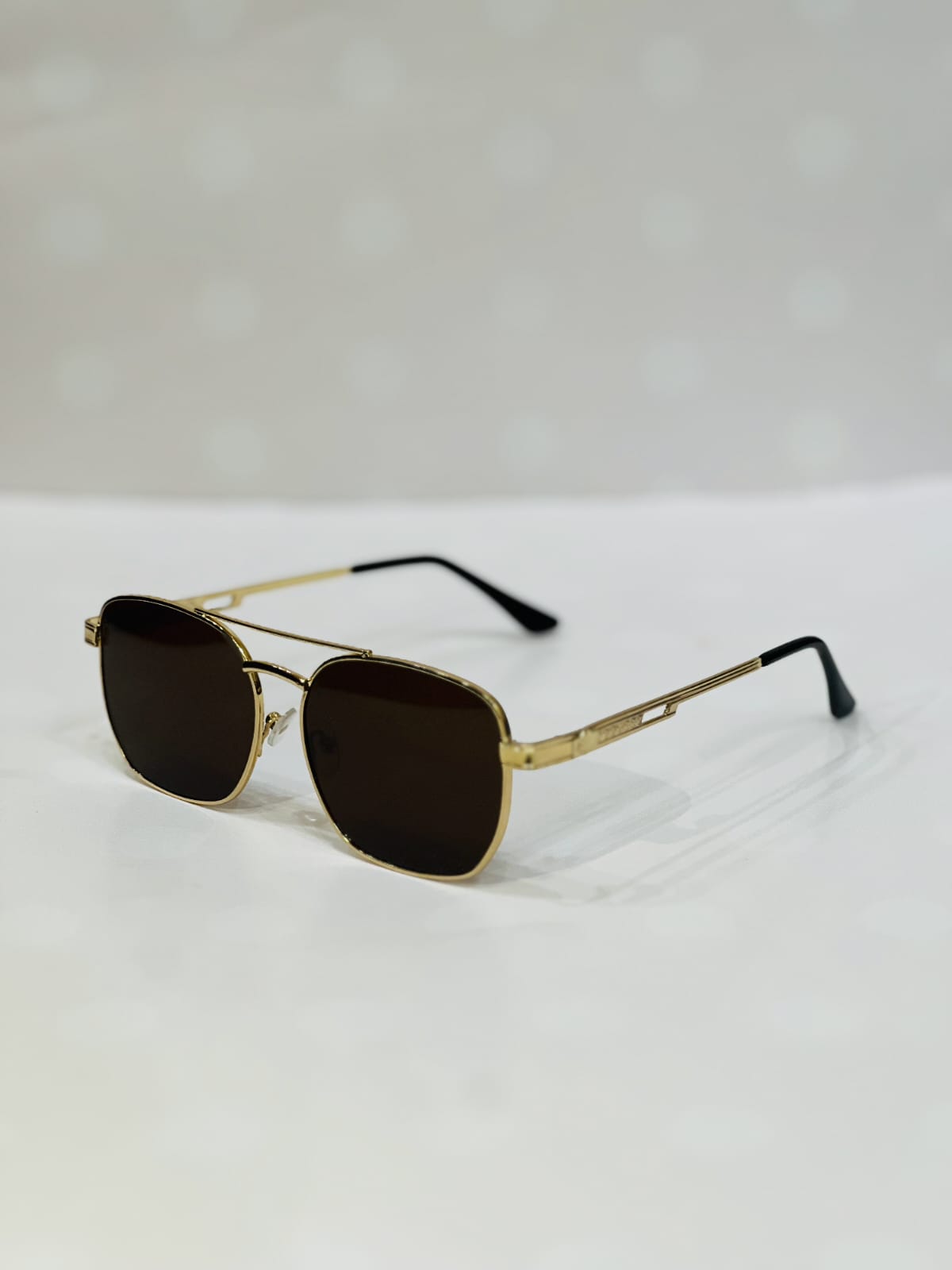 🔥 Premium Rimless Rectangle Sunglasses – Unisex UV400 Summer Shades