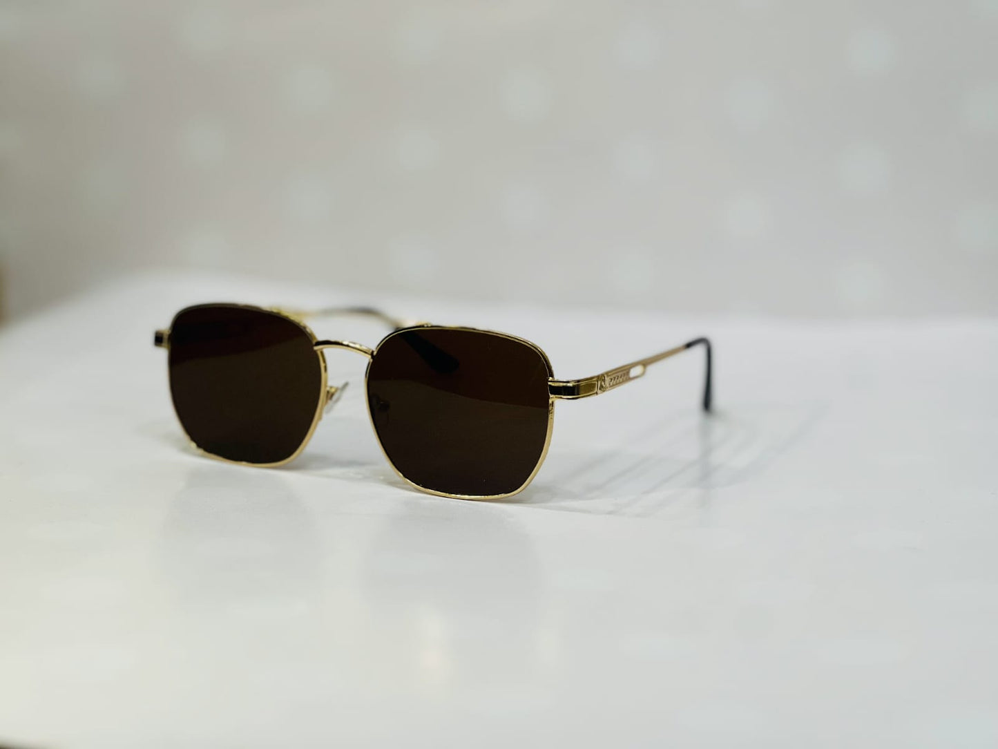 🔥 Premium Rimless Rectangle Sunglasses – Unisex UV400 Summer Shades